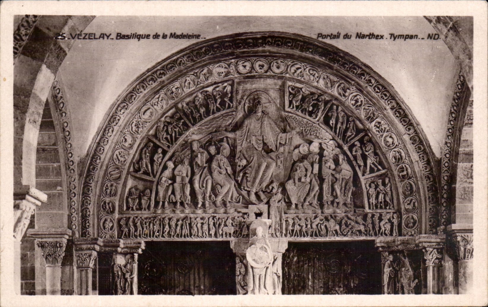 CPA Vezelay Basilica of the gate of Narthex Tympanum