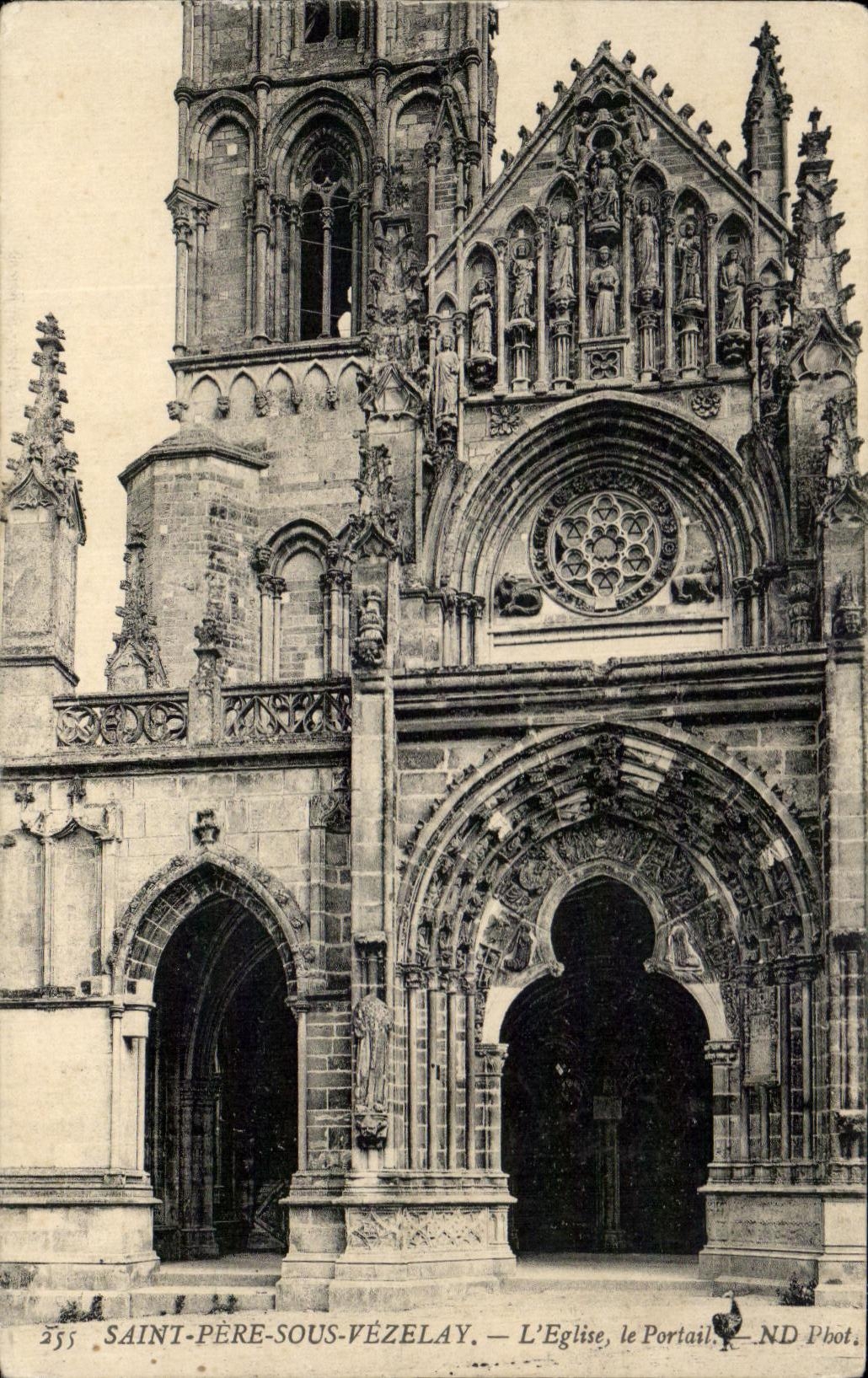 CPA Saint Pere Sous Vezelay l'Eglise le Prtail