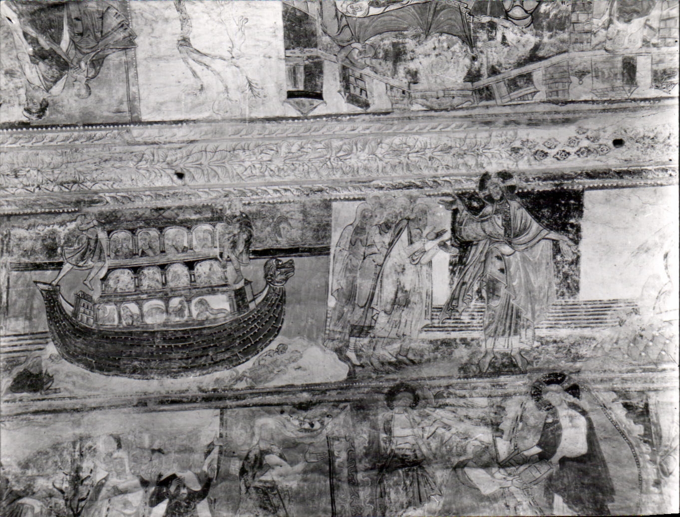 Photo St Savin Vienne Fresques Arche de Noe