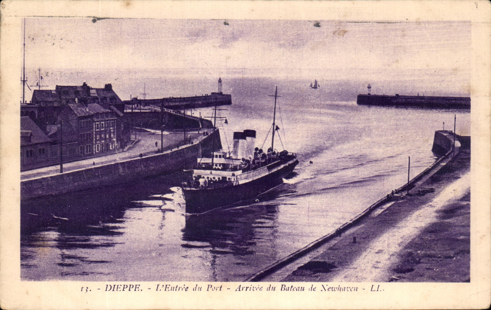 Entrada de CPA Dieppe de la llegada portuaria del barco de New Haven