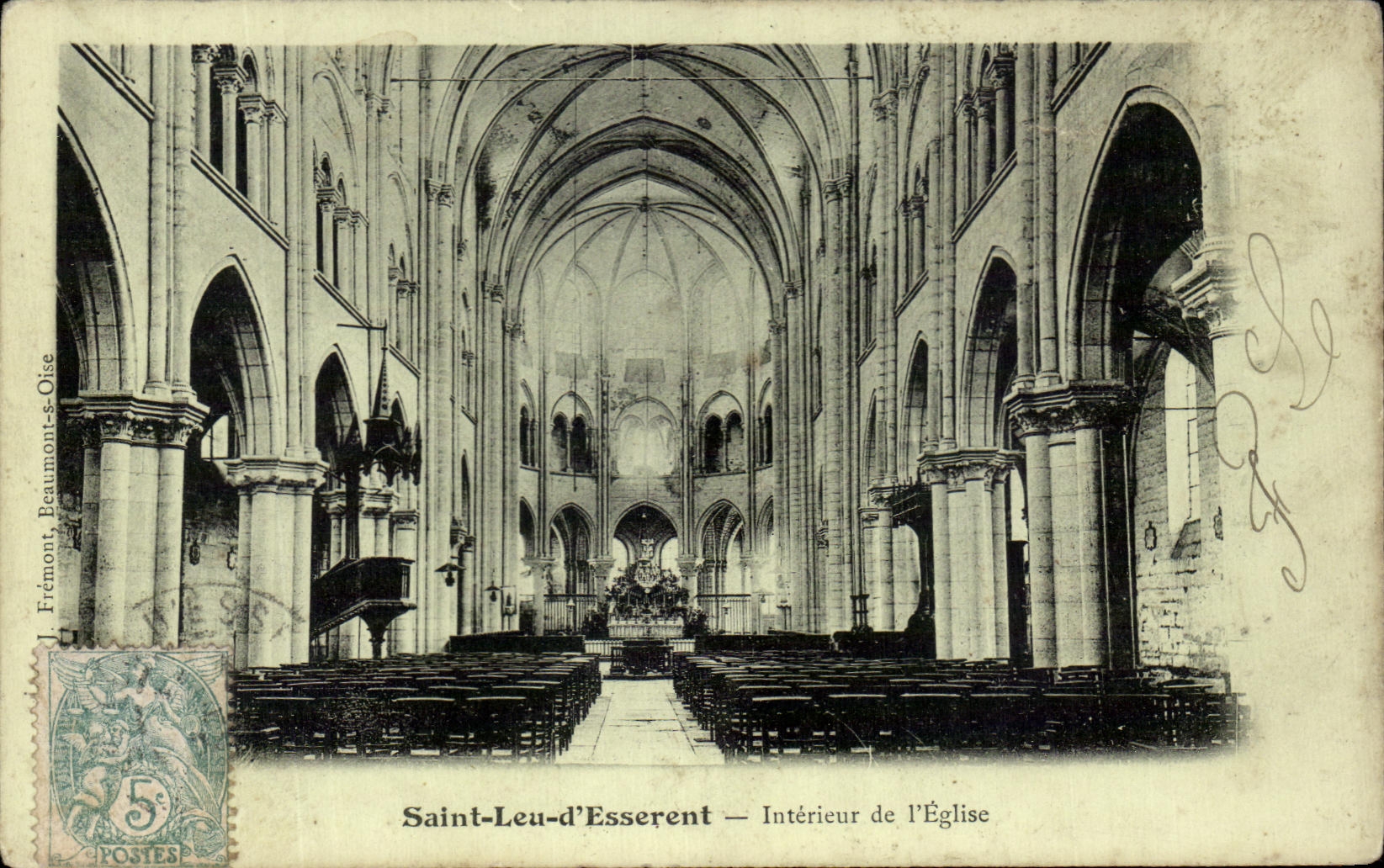 Interior de Esserent del d del leu del santo de CPA de la iglesia