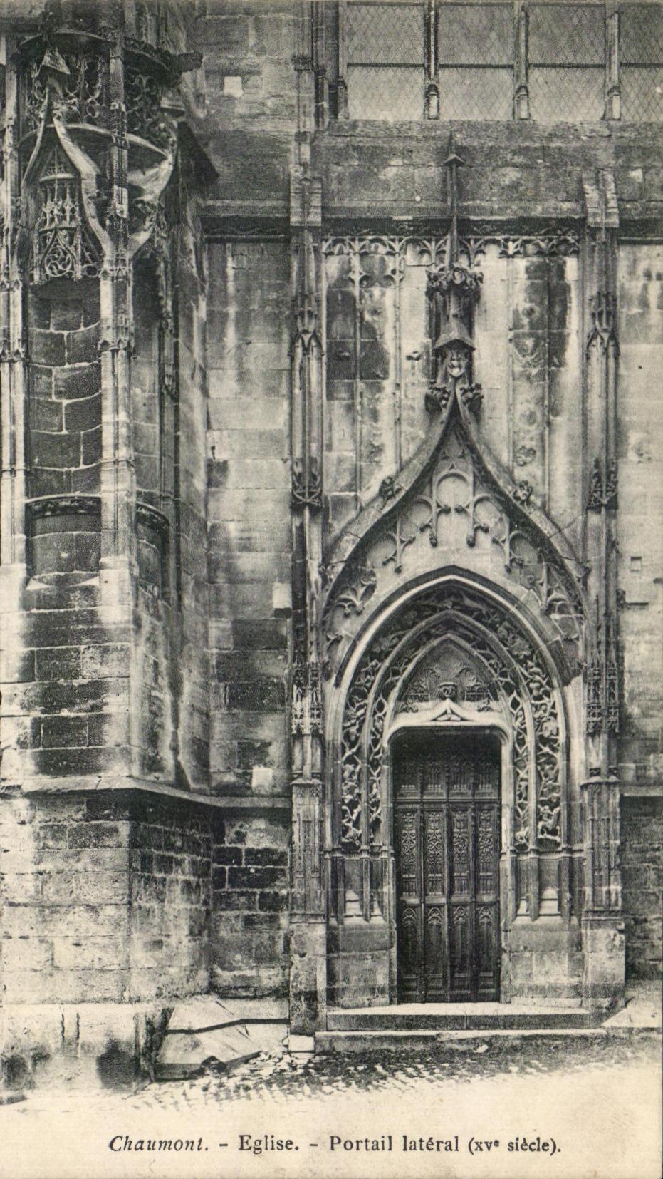 CPA Chaumont Eglise Portail Lateral