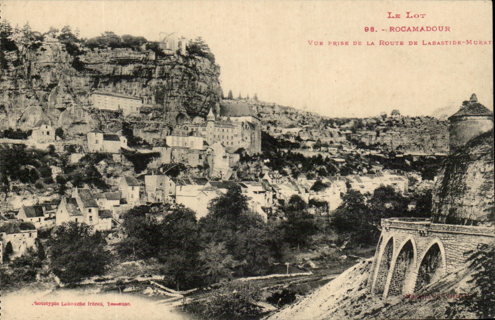 CPA Rocamadour Vue prise De la Route De Labastide Murat