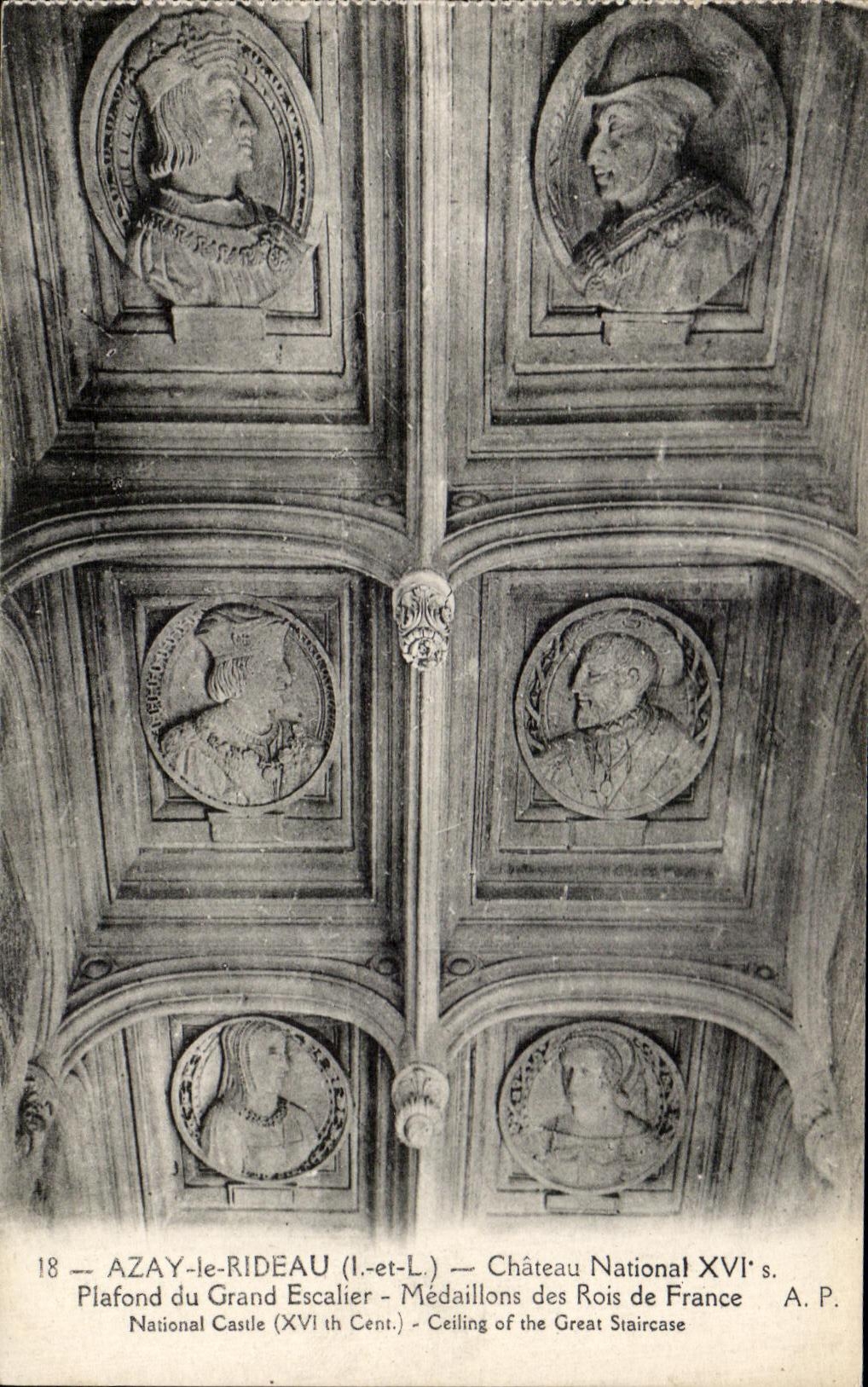 CPA Azay el techo nacional del castillo de la cortina de los medallones grandes de la escalera de los reyes de Francia