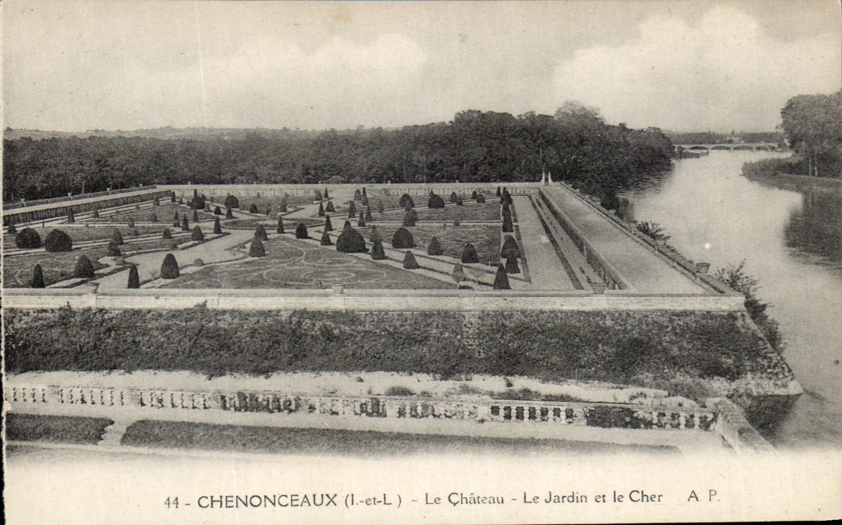 CPA Chenonceaux el castillo el el jardin y costoso