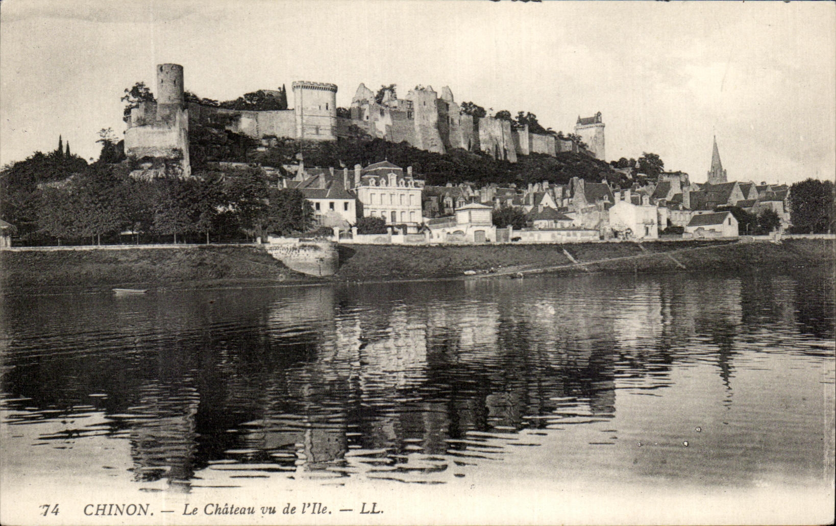 CPA Chinon the Castle Seen Of the Island