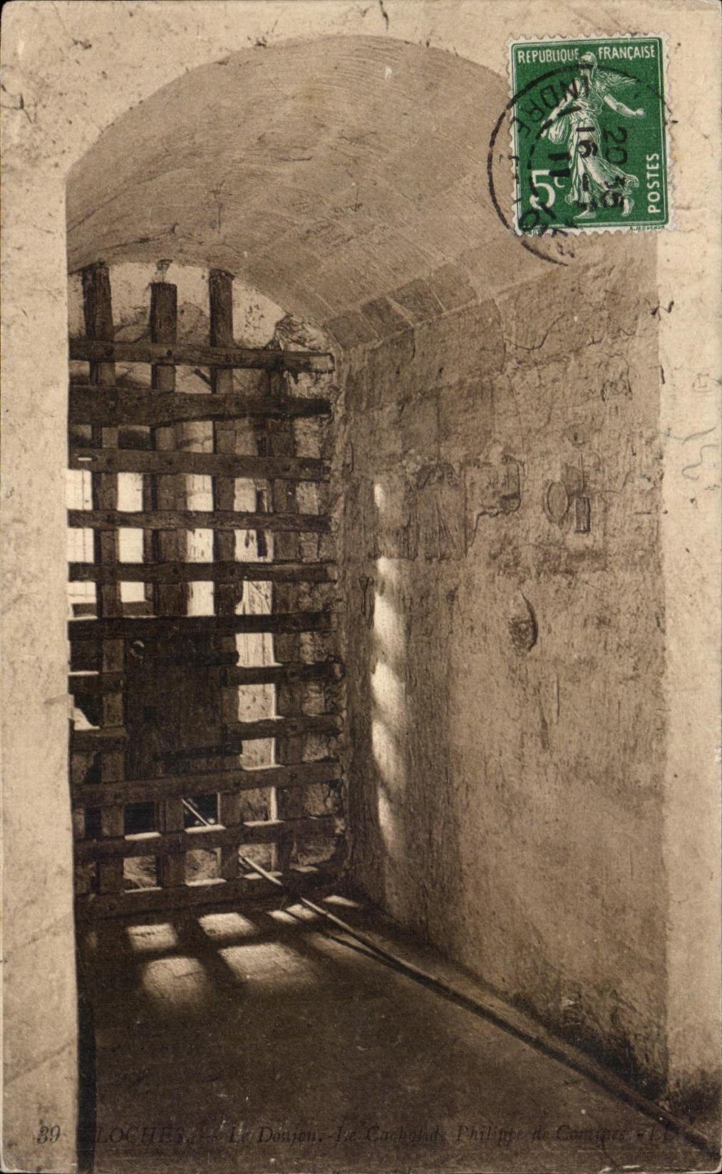 CPA Loches Chateau Le donjon 