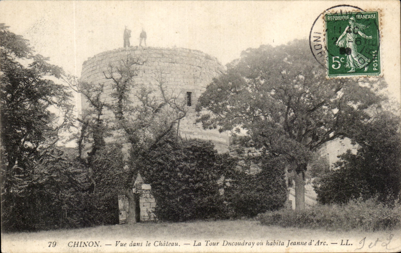 CPA Chinon Seen In the Castle the Ducoudray Tower or Lived Jeanne d' Arc
