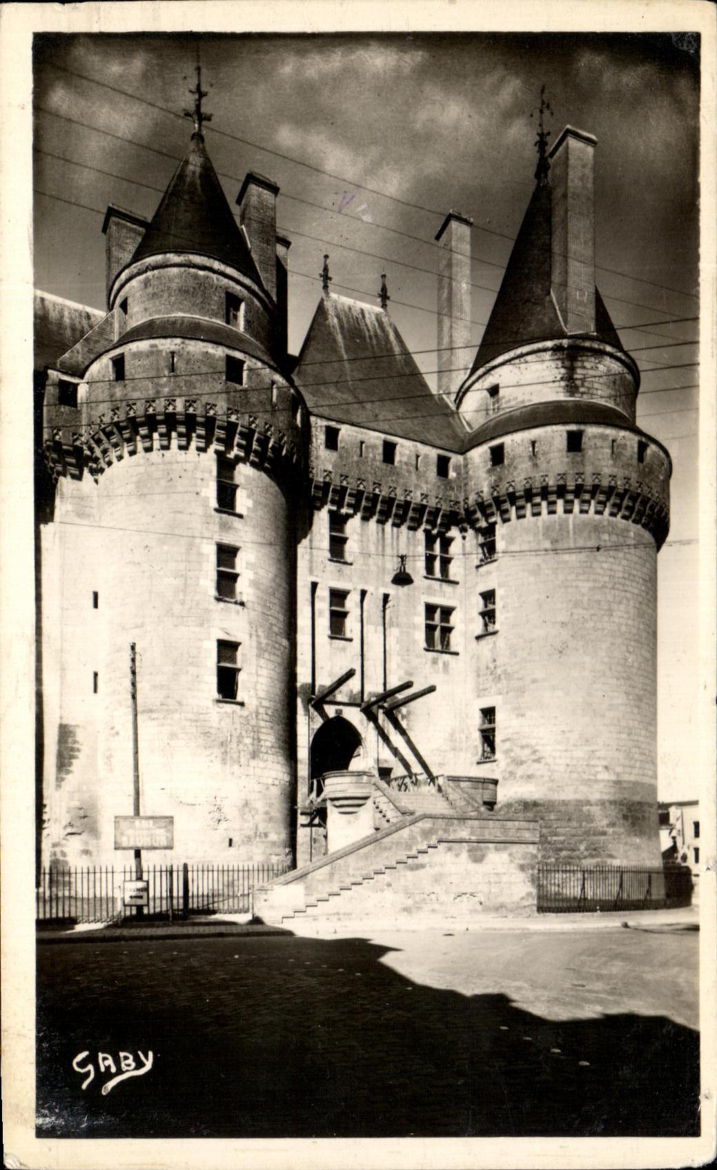 CPA Langeais la entrada del castillo