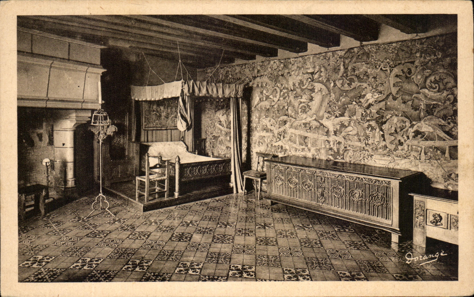 CPA Langeais el cuarto del castillo tiene tapicerias de Coucher