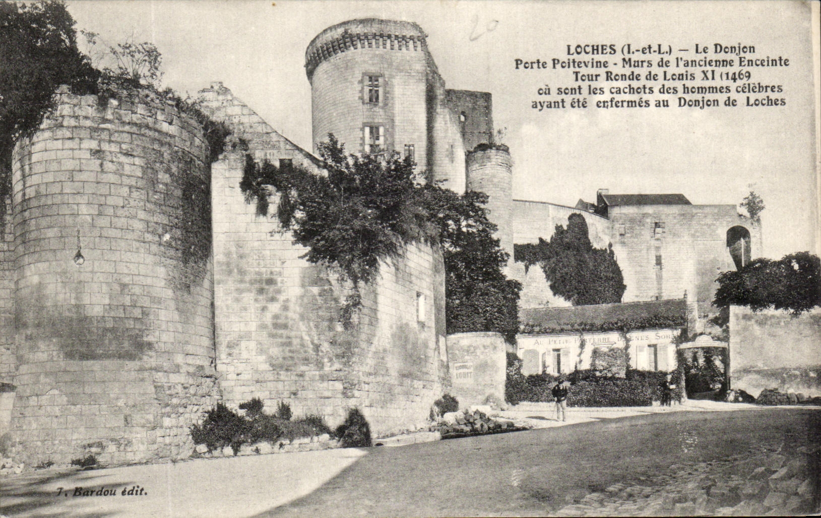 CPA Loches Le Donjon Porte Poitevine Murs de L'Ancienne Enceinte Tour Ronde de Louis