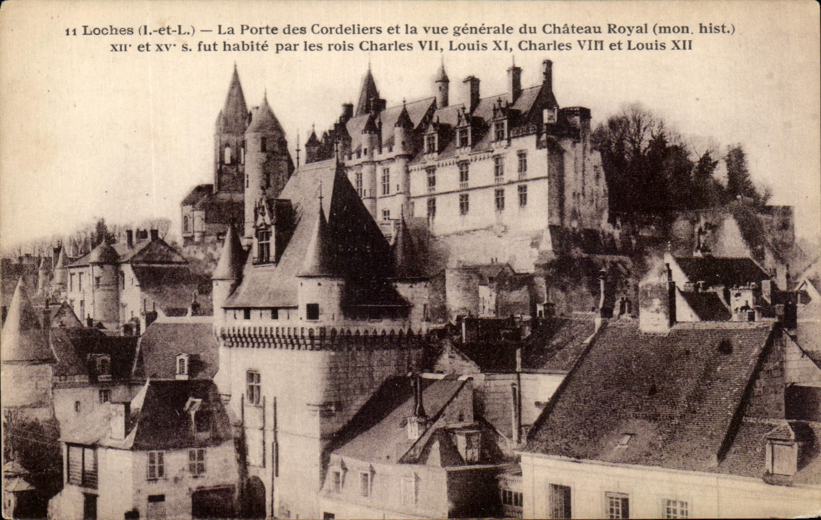 CPA Loches La Porte Des Cordeliers Et La Vue Generale Du Chateau Royal