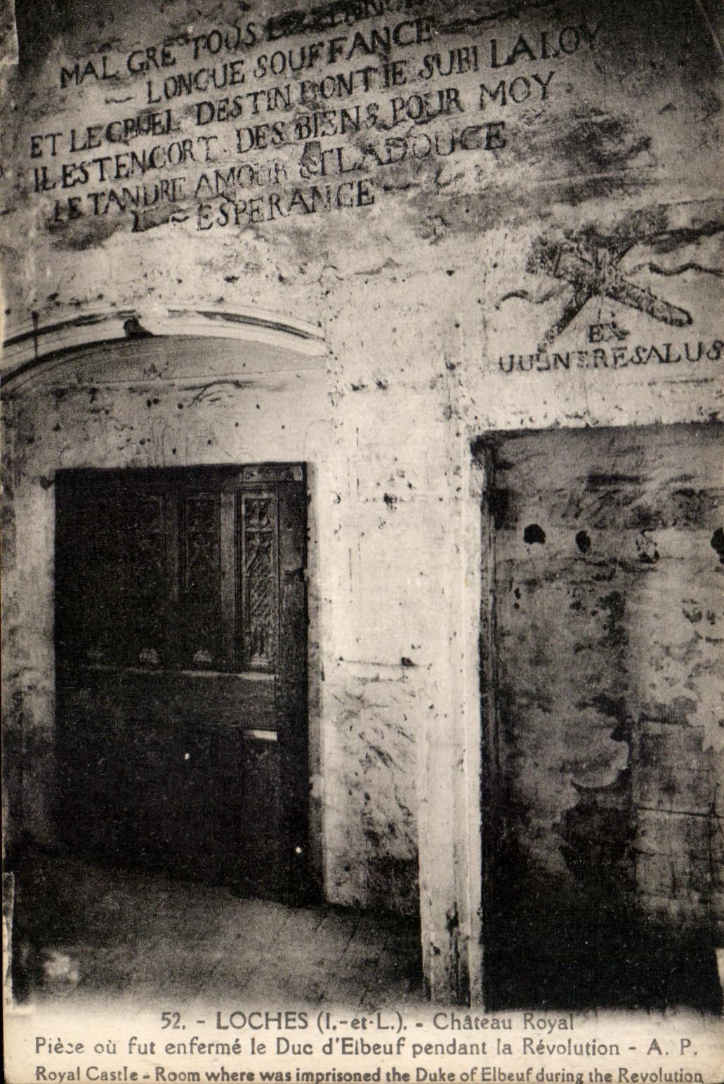 CPA Loches Chateau Royal Piece Ou Fut Enferme Le Duc d'Elbeuf