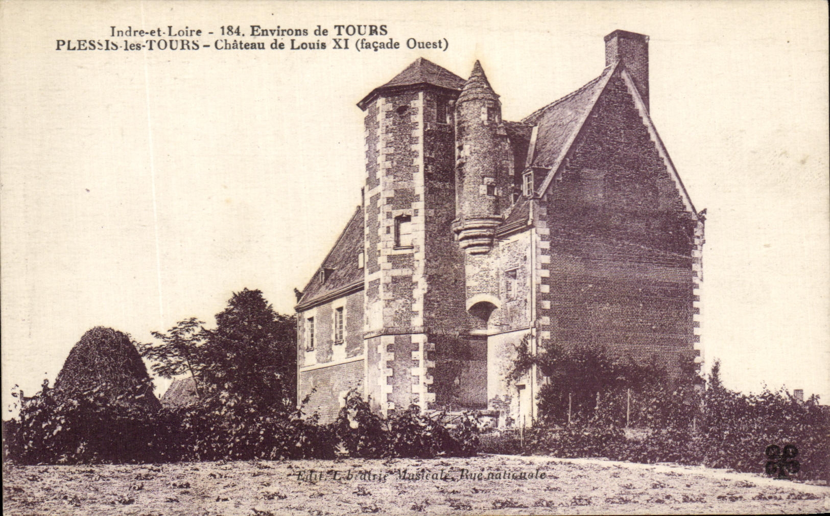 CPA Indre et Loire Environs de Tours Plessis les Tours de Louis XI