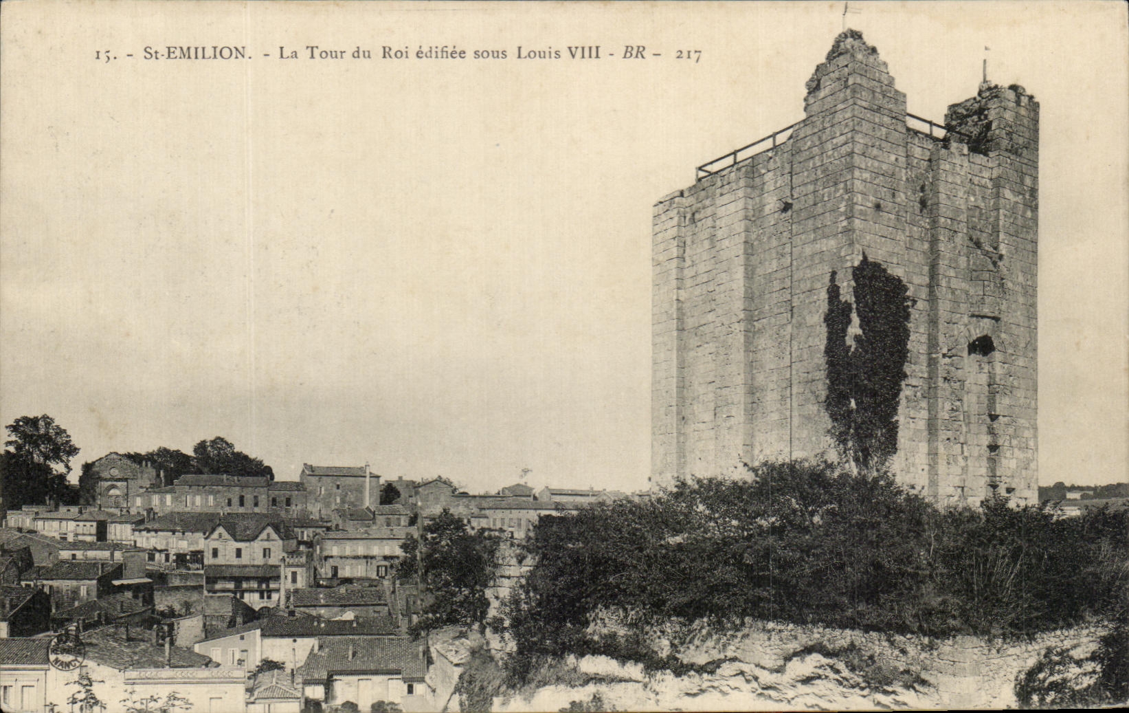 CPA St Emilion la Tour du Roi edifiee sous Louis VIII