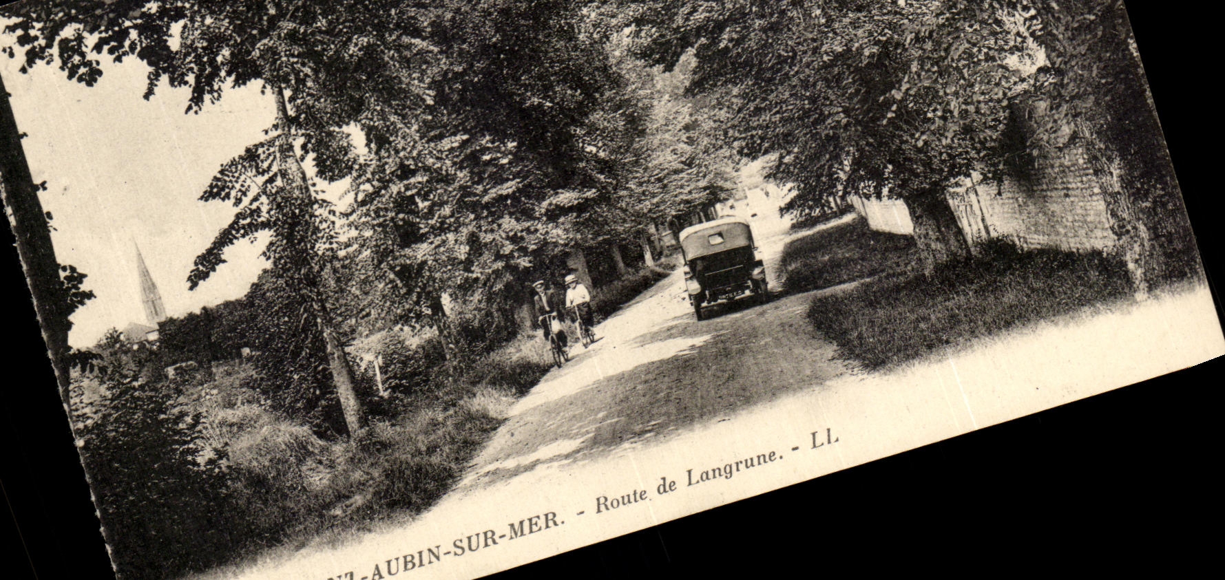 Santo Aubin de CPA en el camino del mar del langrune