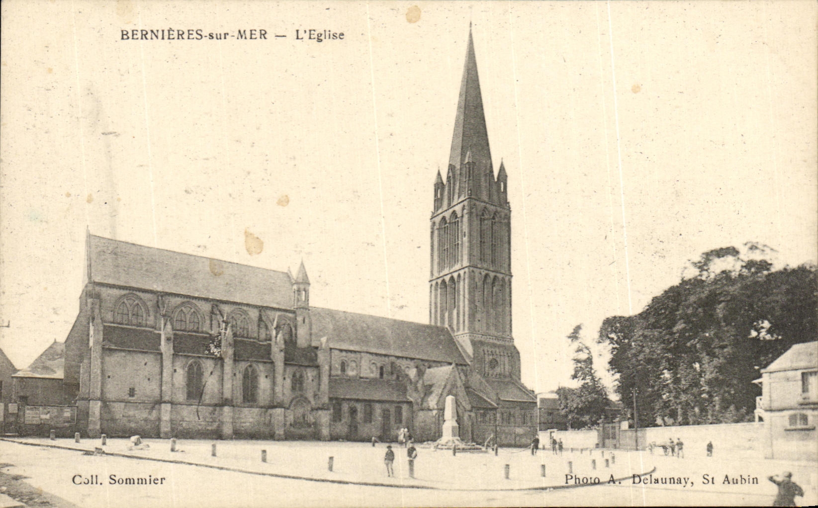 CPA Bernieres on Sea the Church