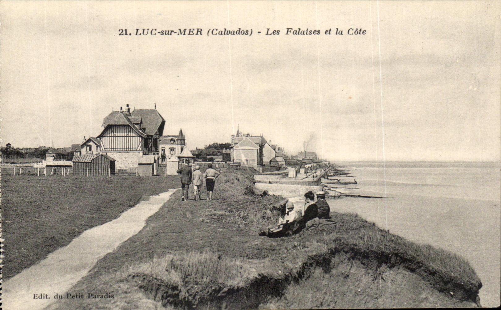CPA Luc sur Mer Les Falaises et la Cote