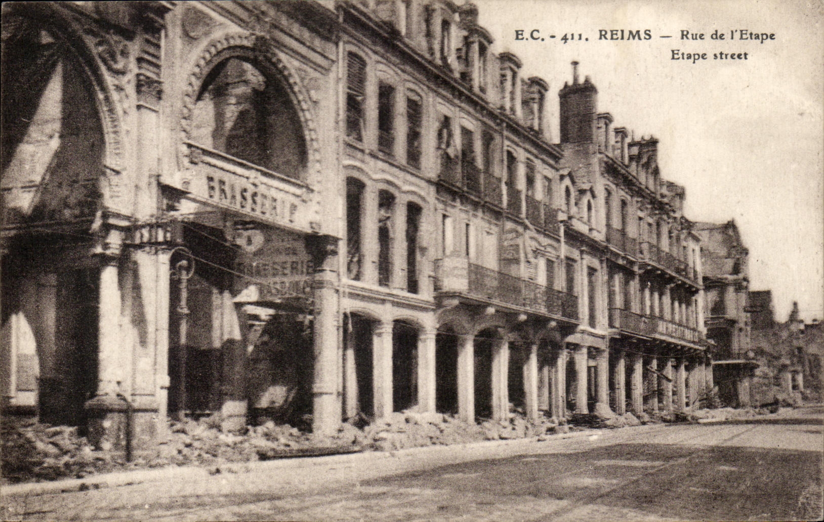 CPA Rheims Street of the Stage Stage Militaria Brewery