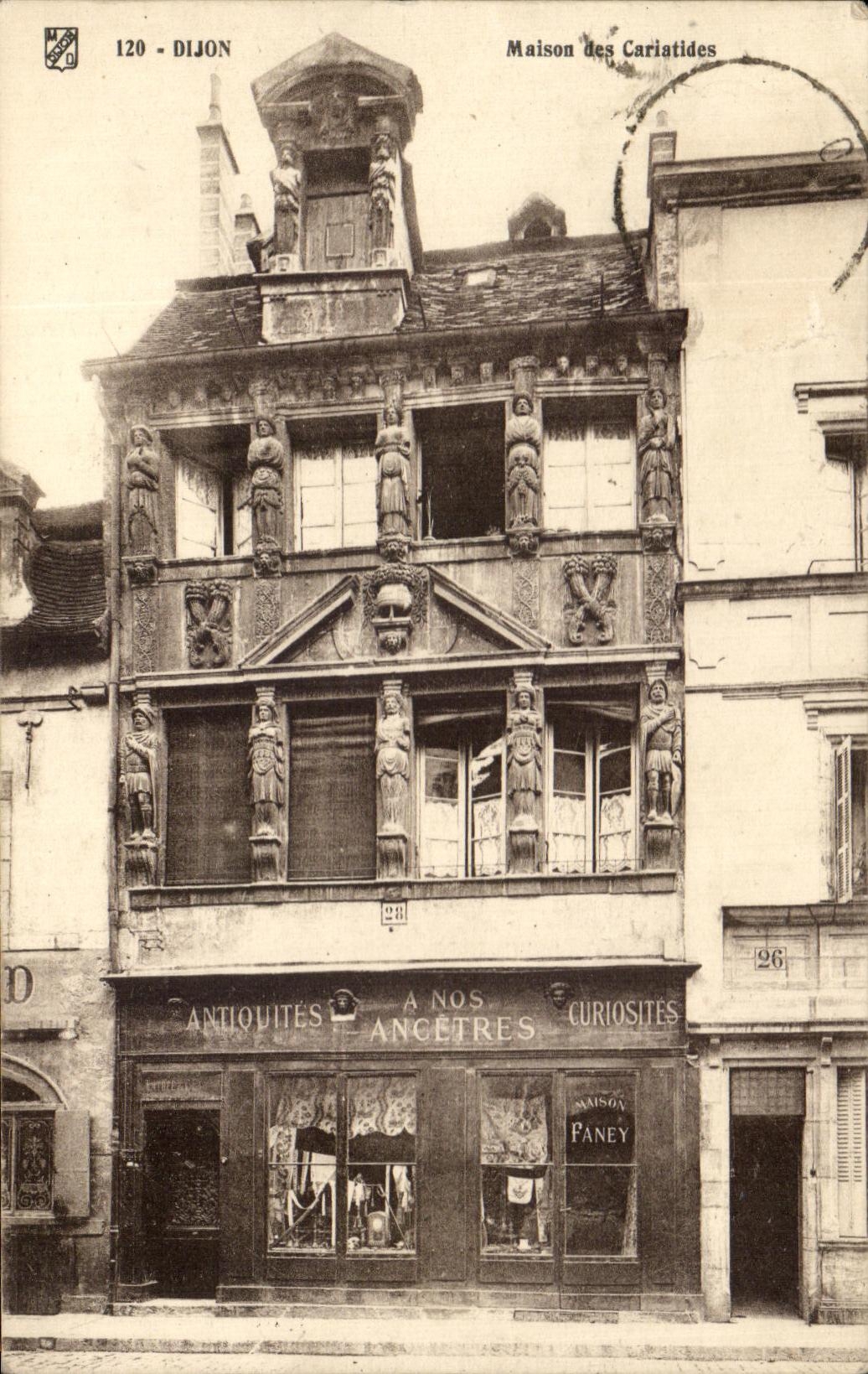 CPA Dijon Maison des Cariatides A nos ancetres