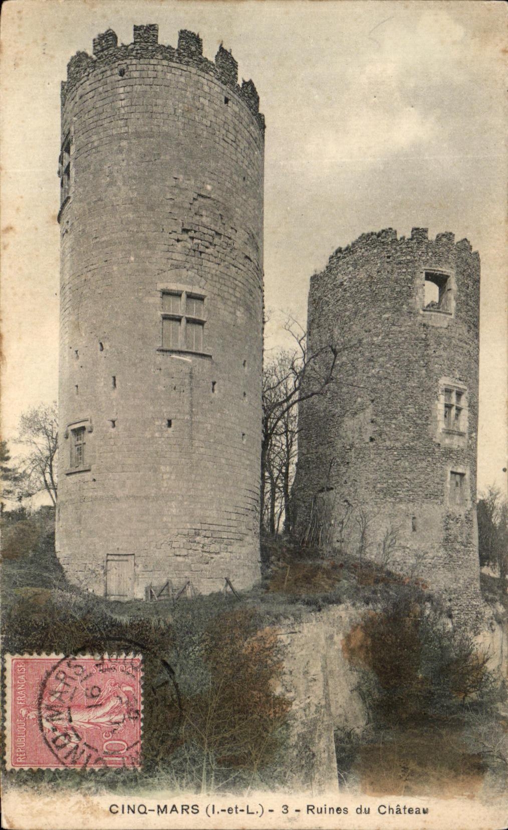 CPA Cinq mars Ruines du Chateau