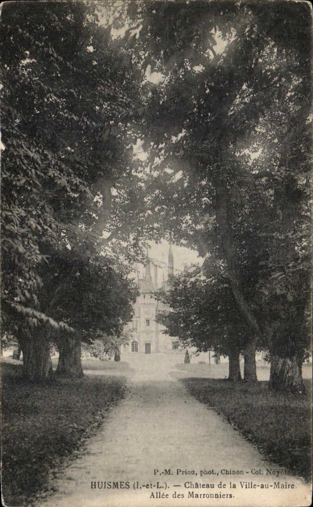 CPA Huismes Chateau de la Ville au Maire Allee des Marronniers