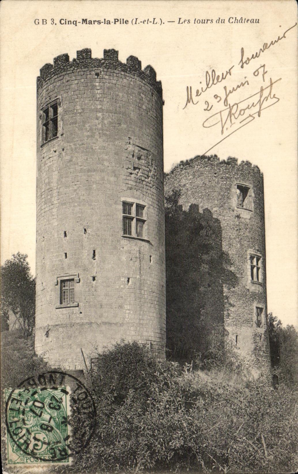 CPA Cinq Mars la Pile Les tours du Chateau