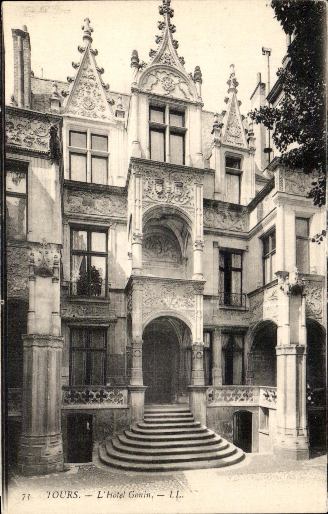 CPA Tours the Gonin Hotel