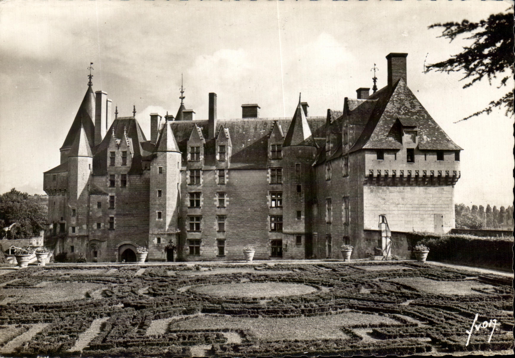 CPSM Langeais the Castle Frontage On the gardens