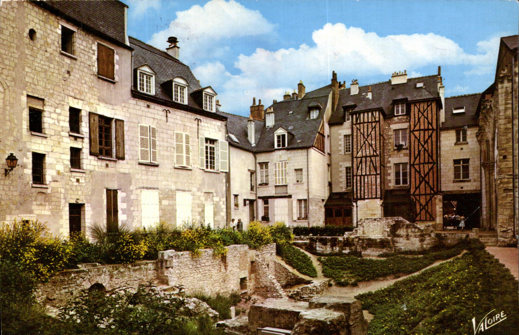 MODERN CARD Wonders Of the Loire Valley Tours the Old man Tours the Holy Garden Pierre