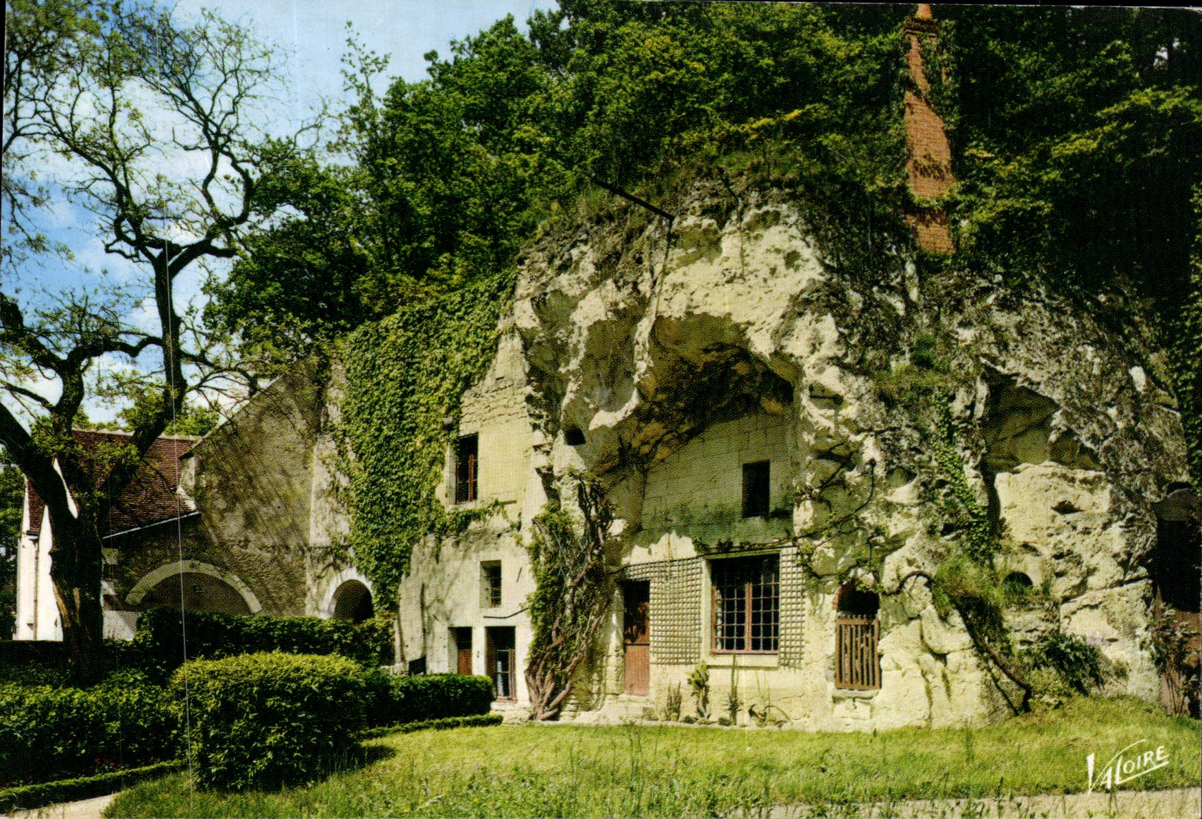 CPM Les Merveilles Du Val De Loire En Touraine Maison Troglodyte