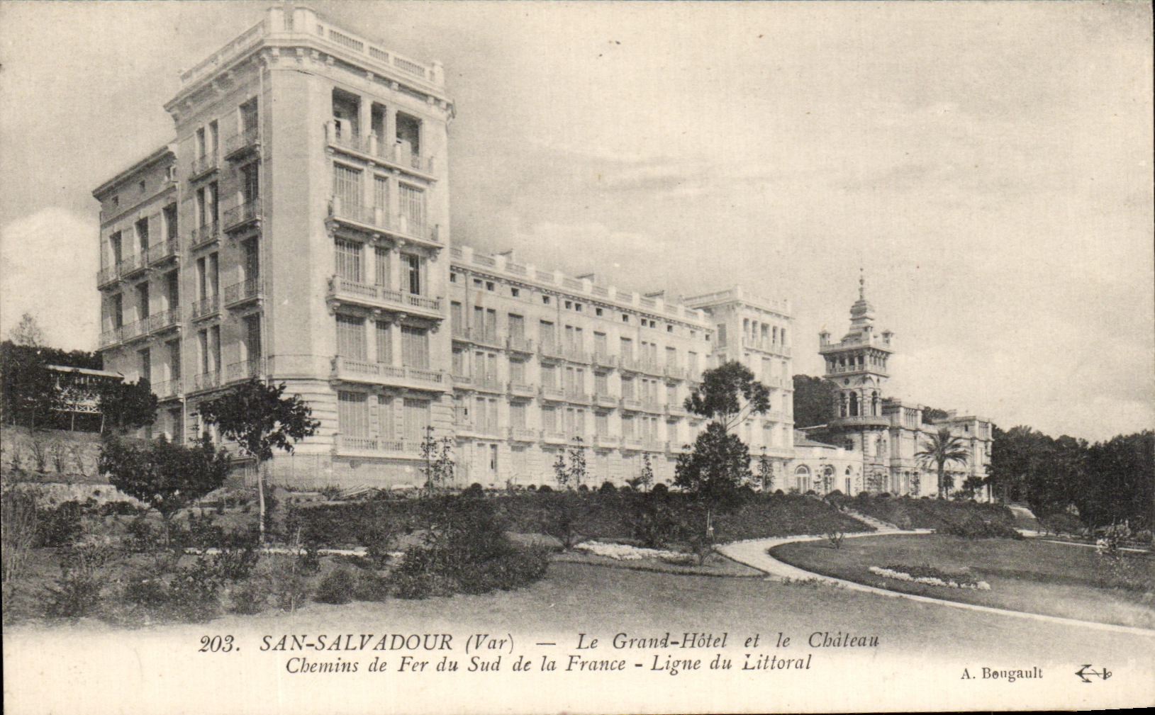 CPA San Salvadour Le Grand Hotel Et Le Chateau Chemins De Fer Du Sud De Le France