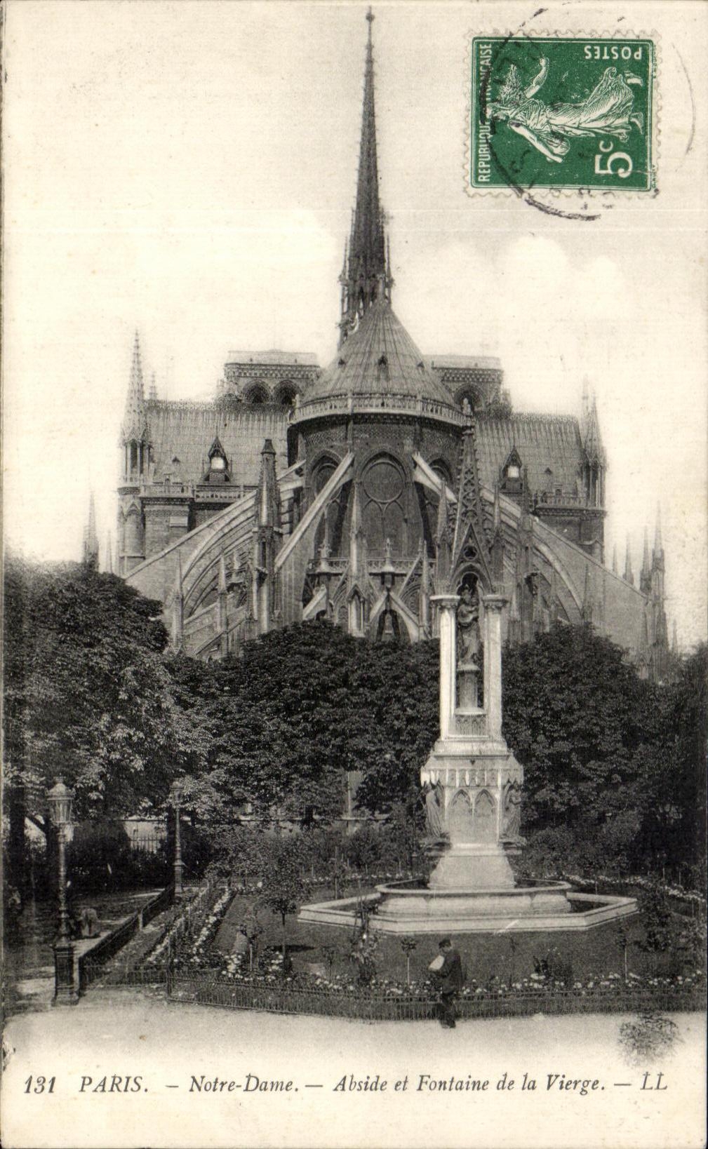 CPA Paris Notre Dame Apse and Fountain of the Virgin
