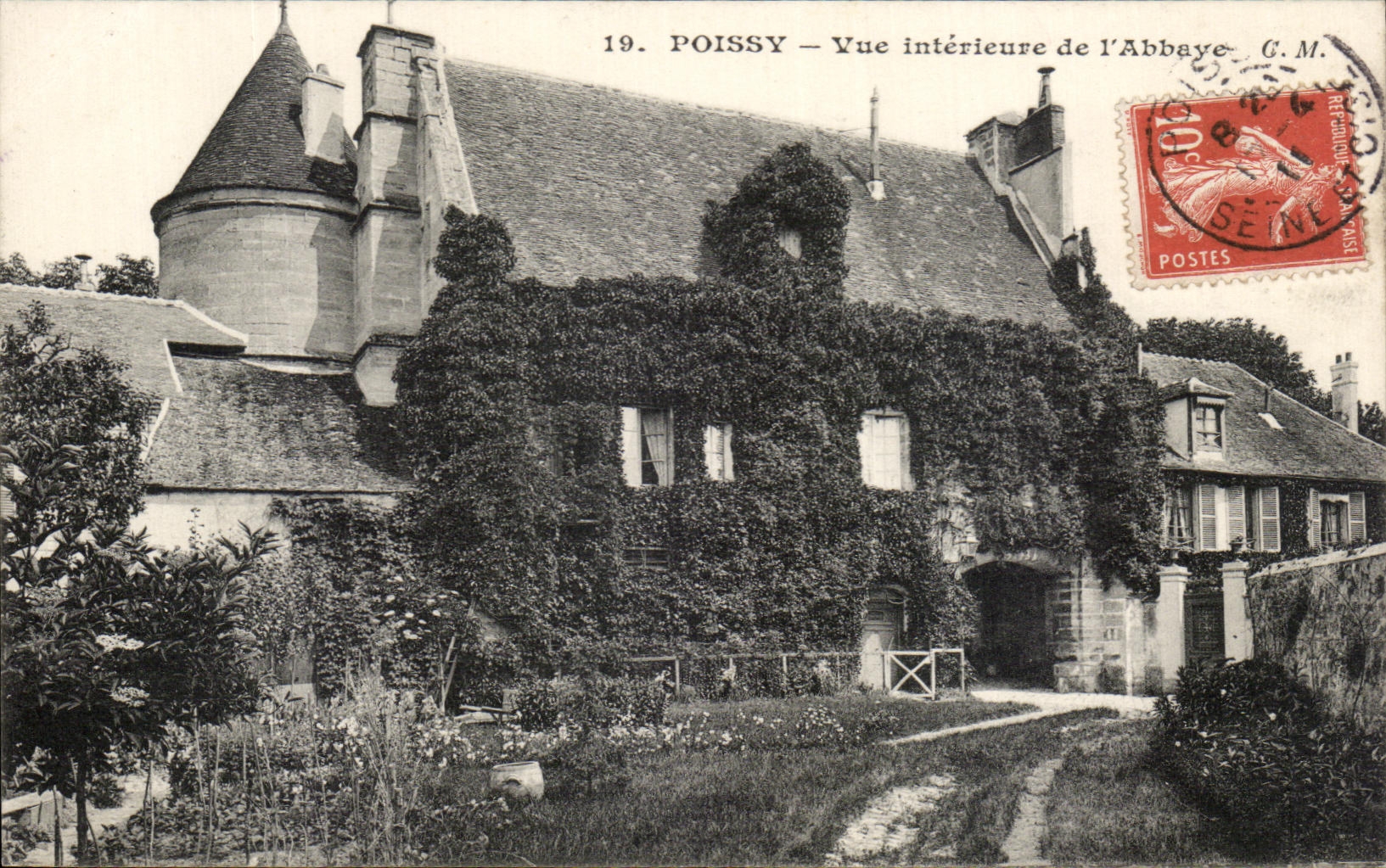 CPA Poissy Vue Interieure De l'Abbaye