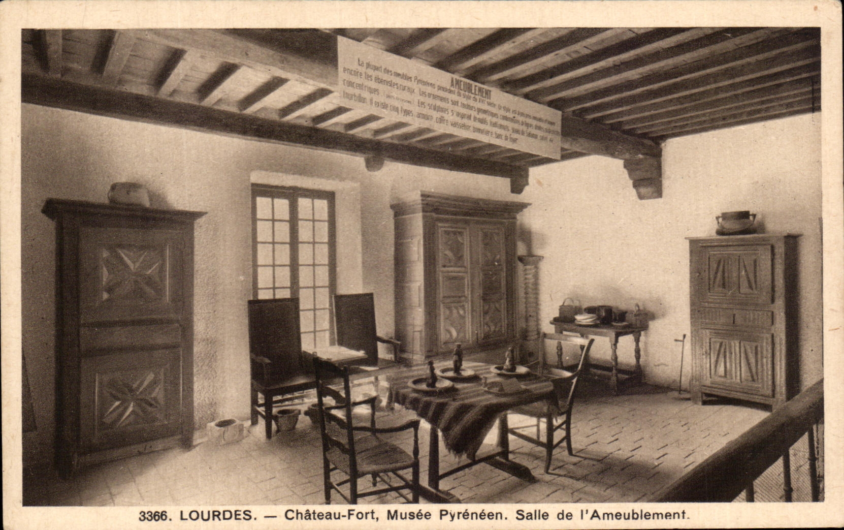 CPA Lourdes Chateau Dort Musee Pyreneen Salle de l'Ameublement