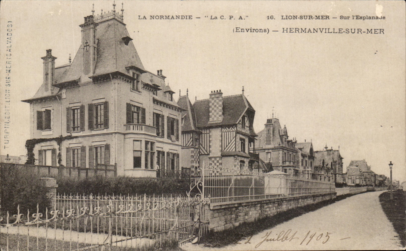 CPA Normandy Lion sur Mer On the Hermanville Esplanade on Sea
