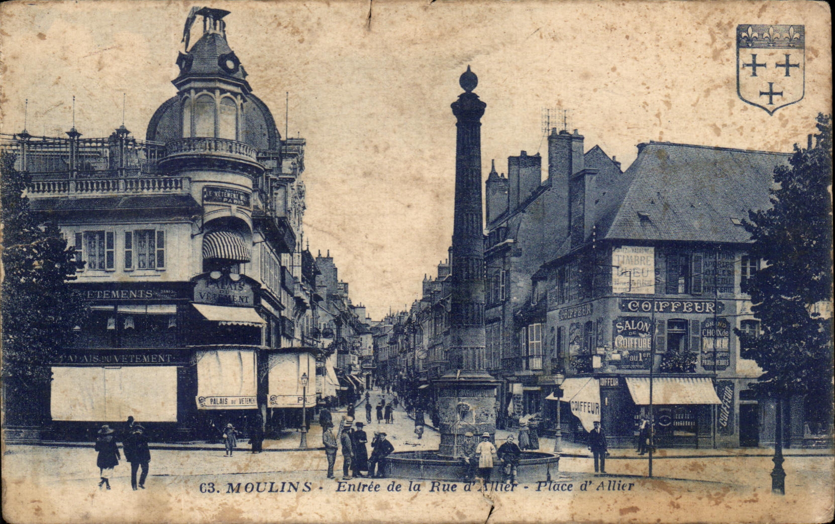 CPA Moulins Entrance of the Street of Allier Place of Allier Hairdresser
