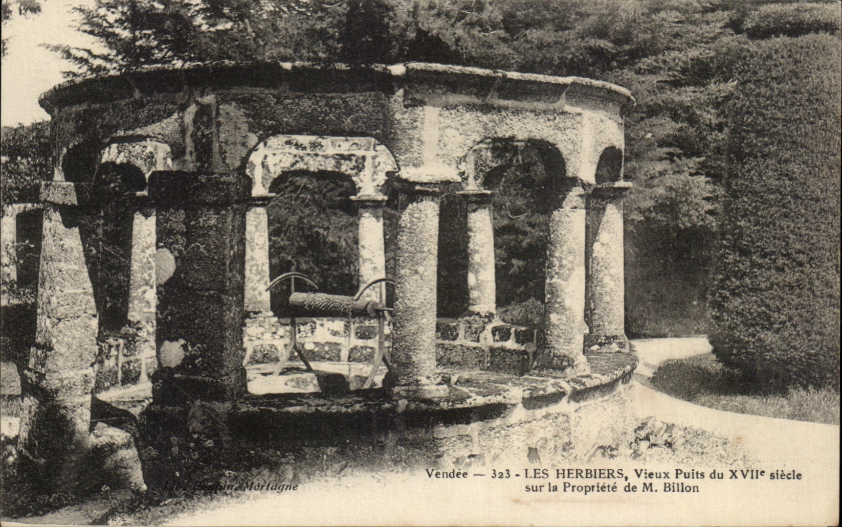 CPA Herbaria Old Well Of On Propriete De Mr Billon