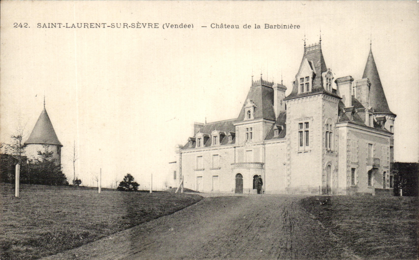 CPA Saint Laurent Sur Sevre Chateau De La Barbiniere