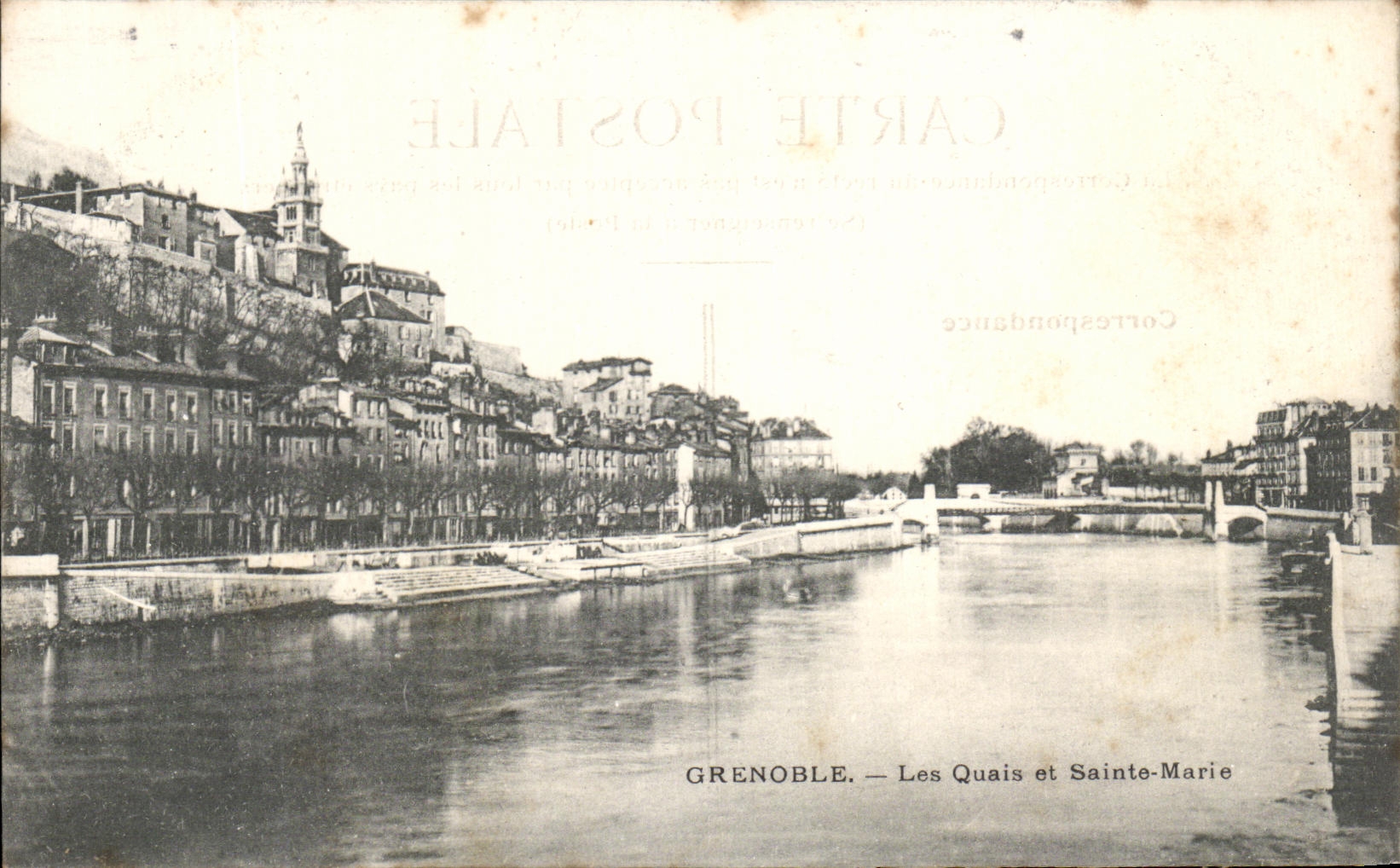 CPA Grenoble Les Quais et Sainte Marie