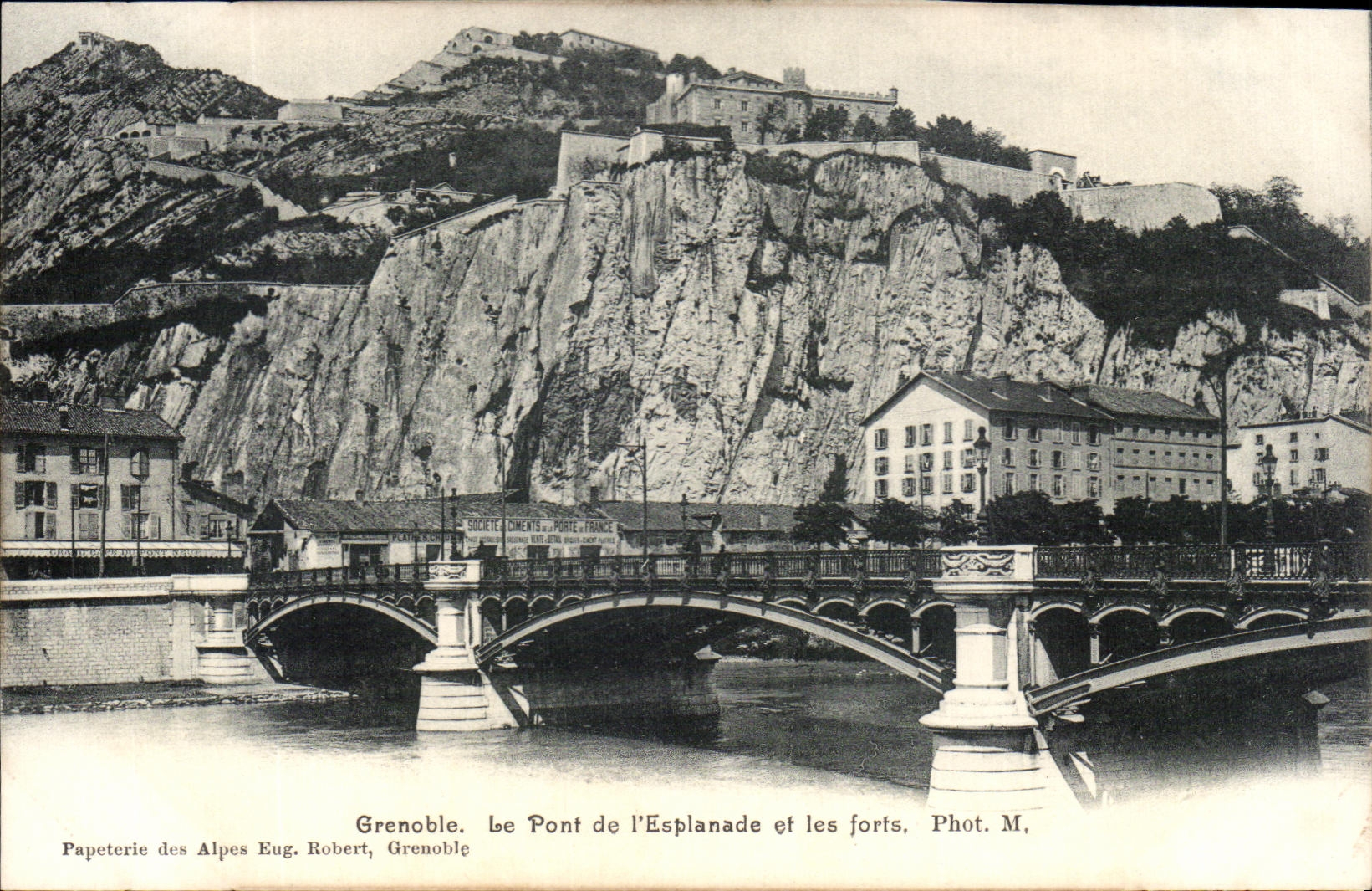 CPA Grenoble Le Pont de I'Esplanade et les forts