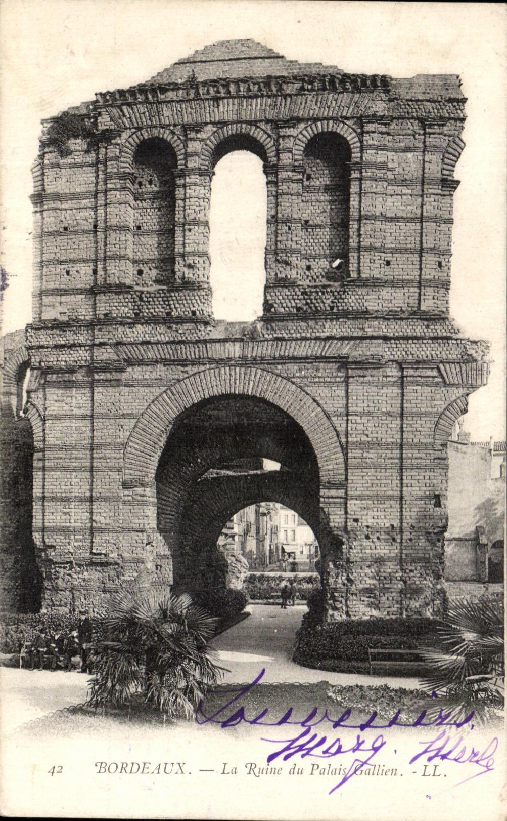 CPA Bordeaux La Ruine Du Palais Gallien