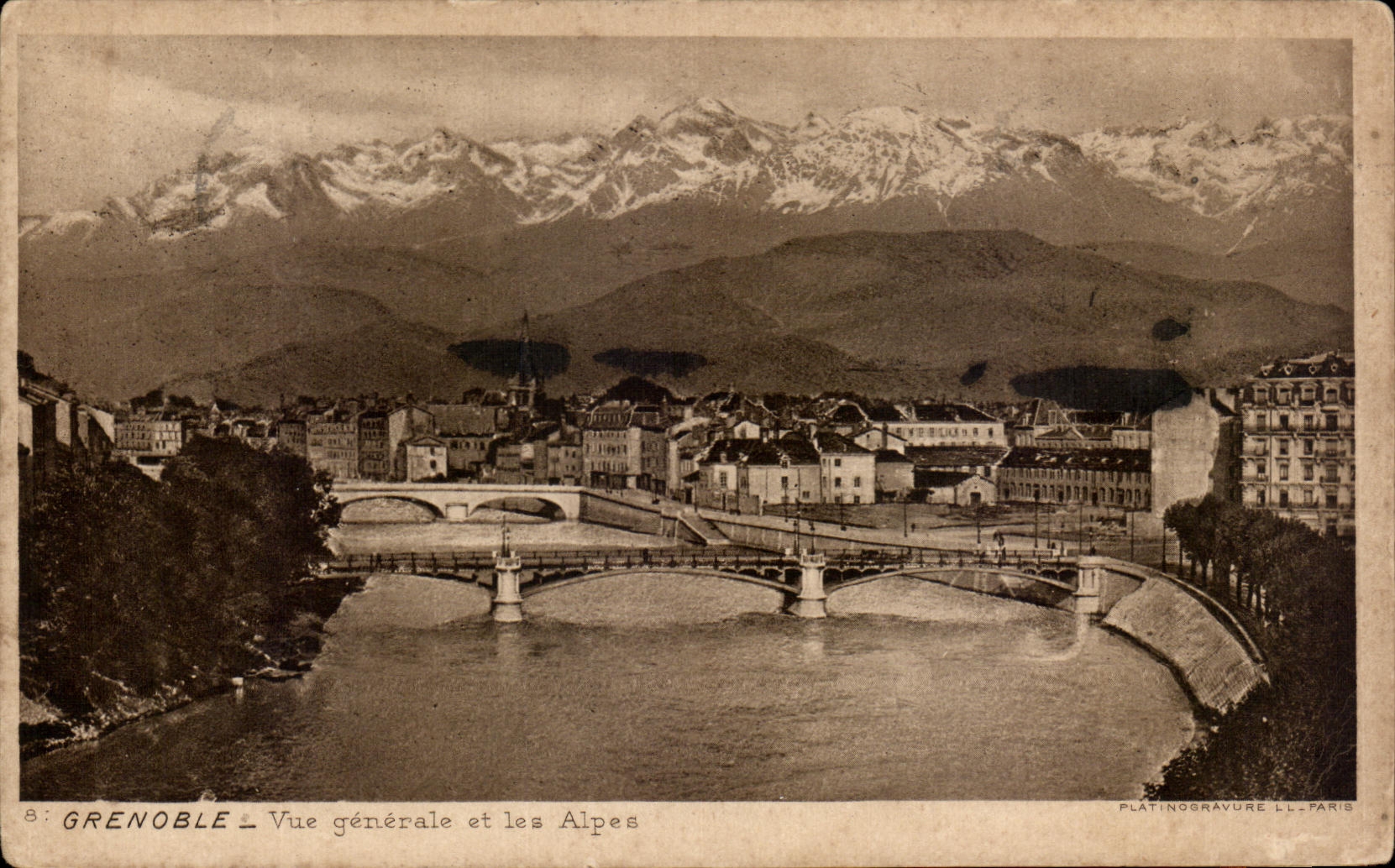 CPA Greoble Vue Generale Et Les Alpes