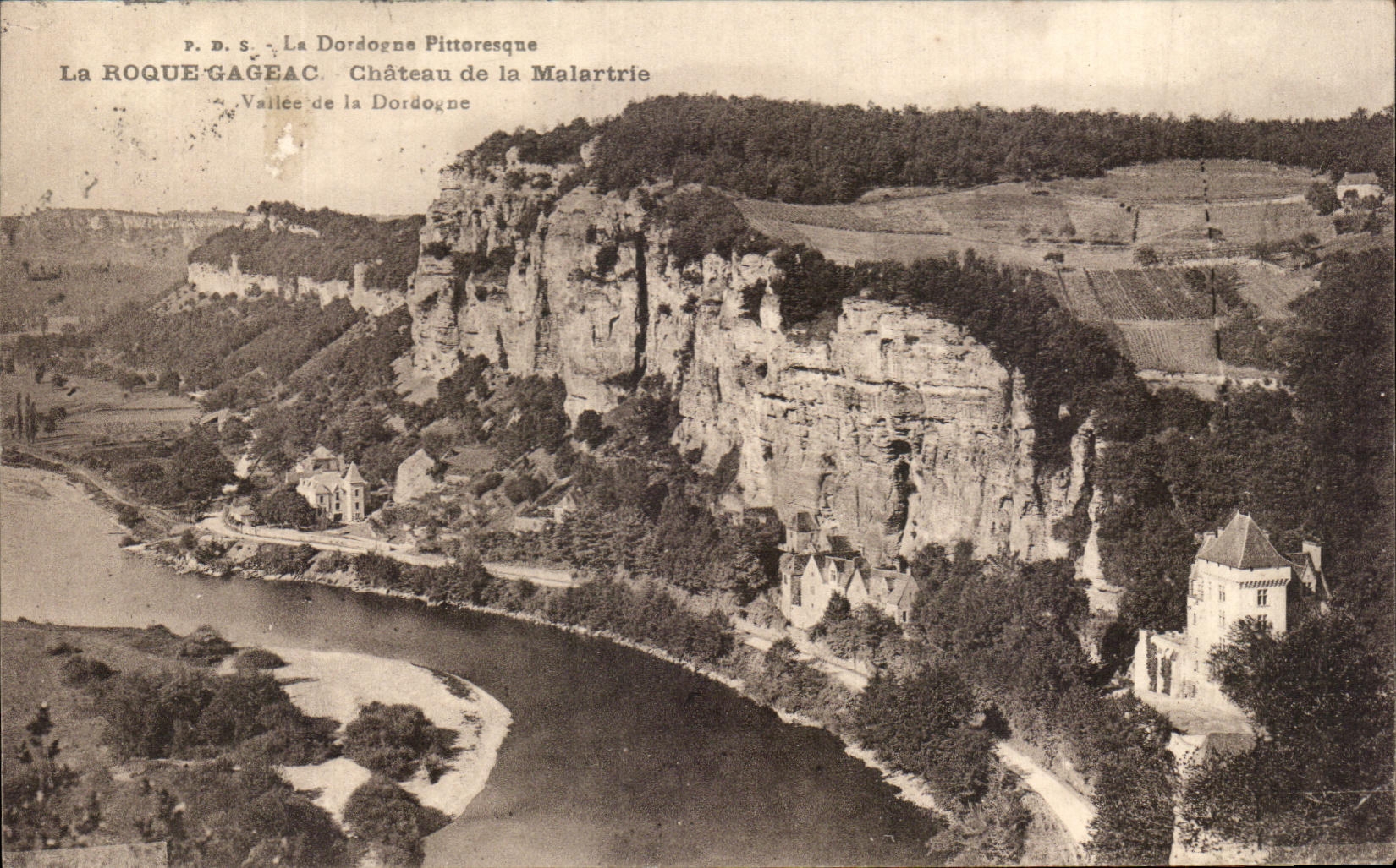 CPA La Roque Gageac Chateau de la Malartrie Vailee de la Dordogne