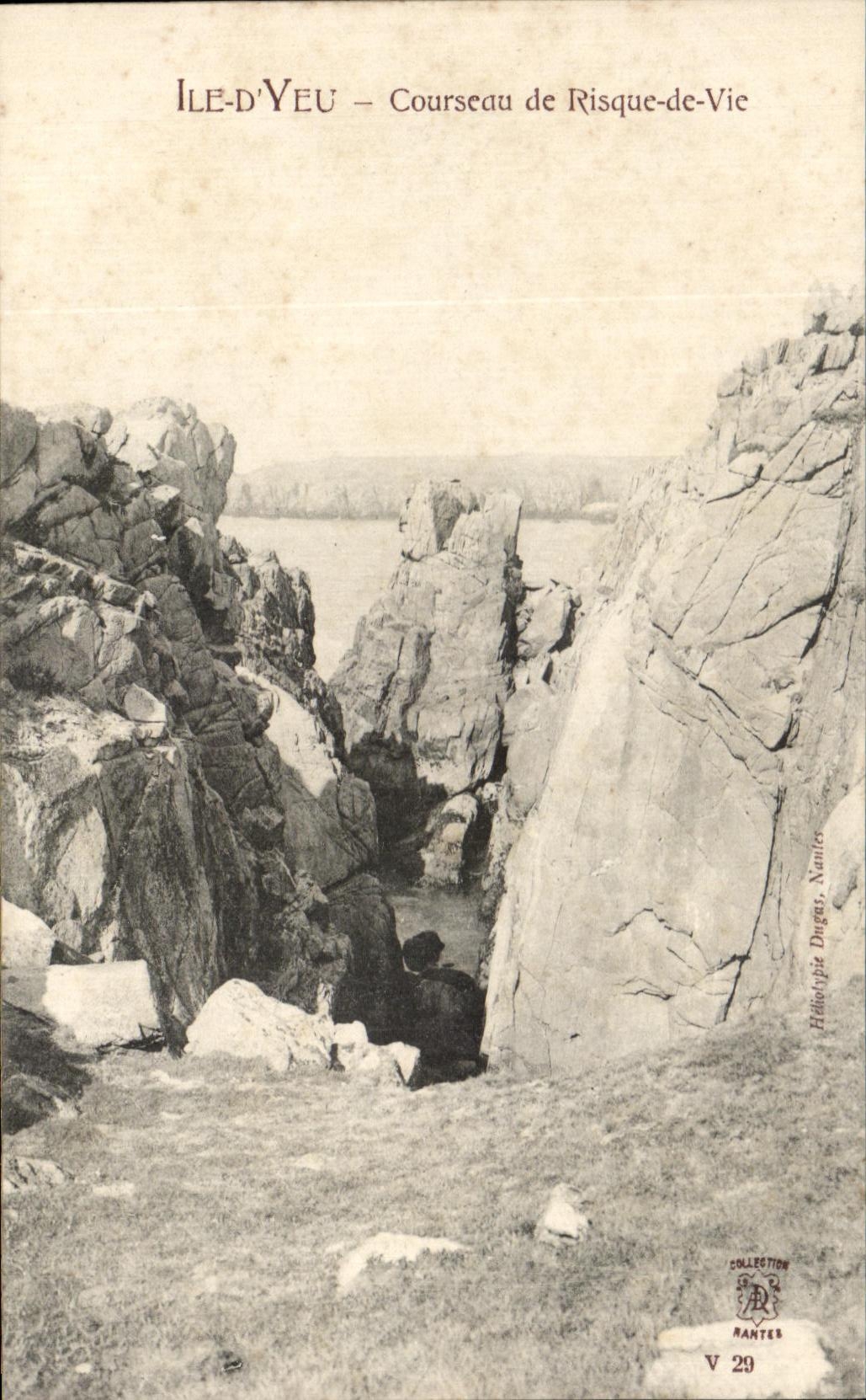 CPA Ile D'Yeu Courseau De Risque De Vie