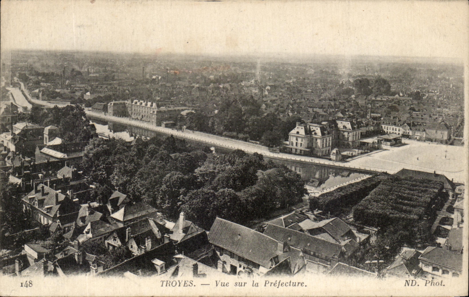 CPA Troyes Seen On the Prefecture