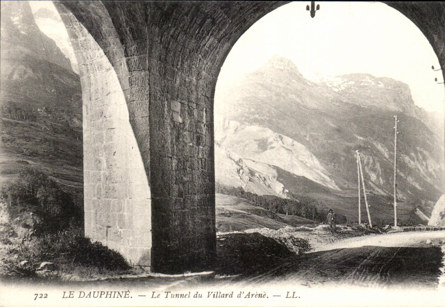 CPA Dauphine the Tunnel of Villard d' Arene
