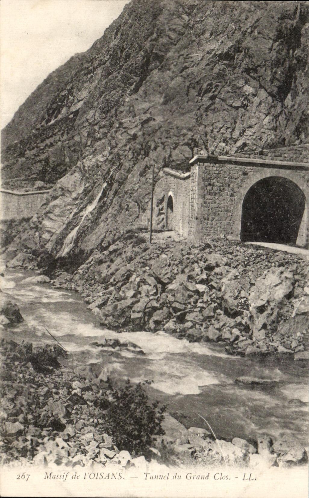 CPA Mountain of Oisans Tunnel of the Large Field