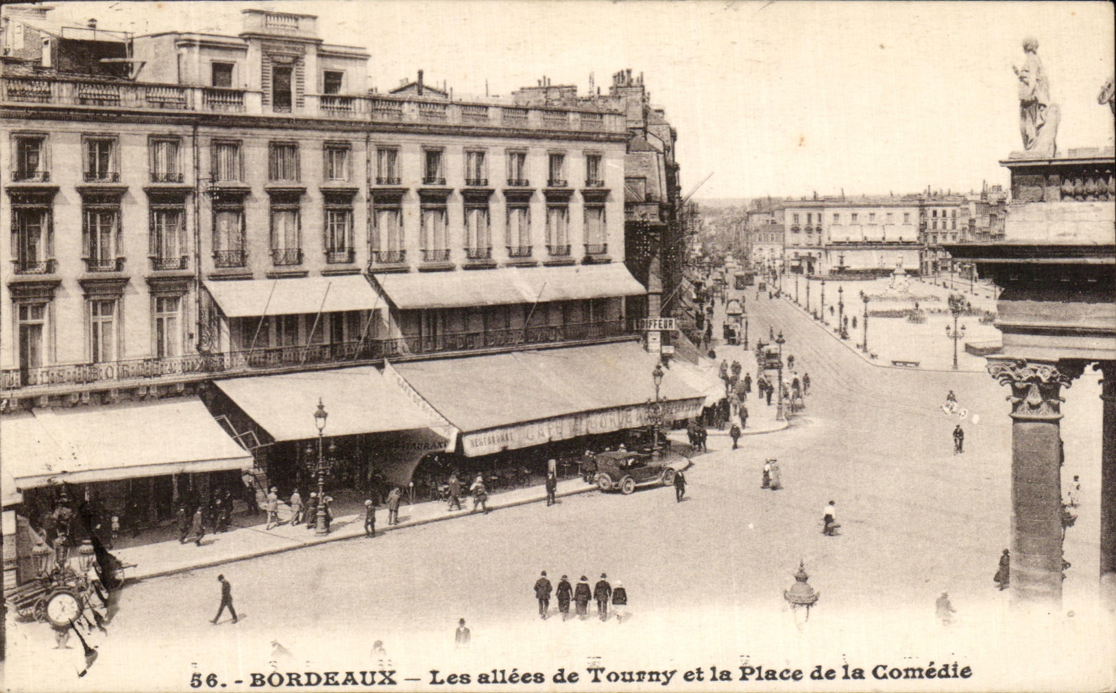 CPA Bordeaux Les Allees de Tourny et la Place de la Comedie