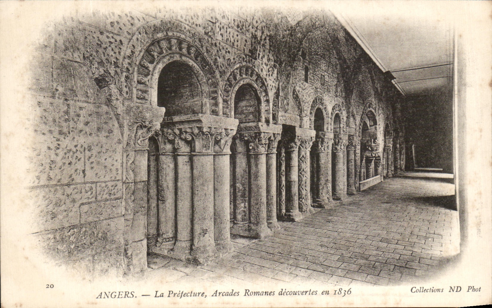 CPA Angers La Prefecture arcades romandes decouvertes en 1836